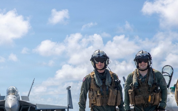 George Washington Commanding Officer Conducts Flight Operations
