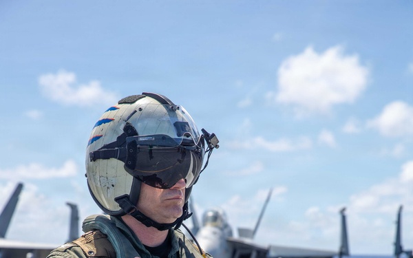 George Washington Commanding Officer Conducts Flight Operations