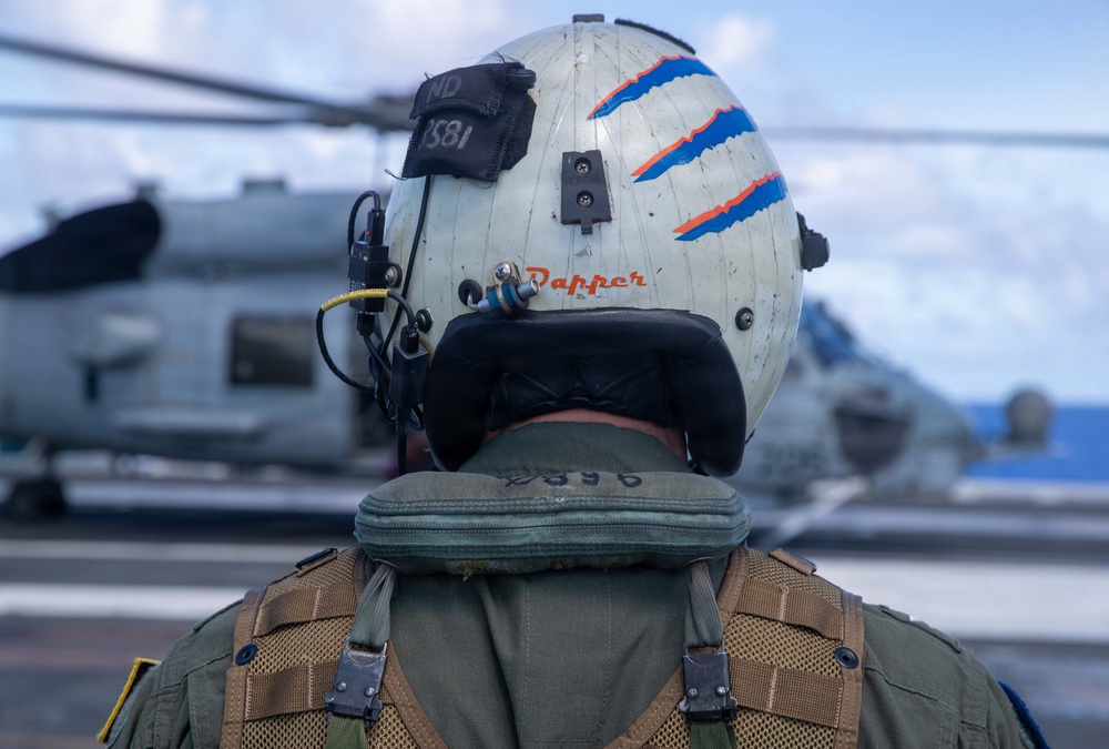 George Washington Commanding Officer Conducts Flight Operations