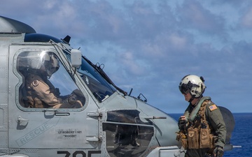 George Washington Commanding Officer Conducts Flight Operations
