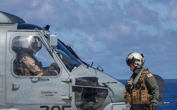 George Washington Commanding Officer Conducts Flight Operations
