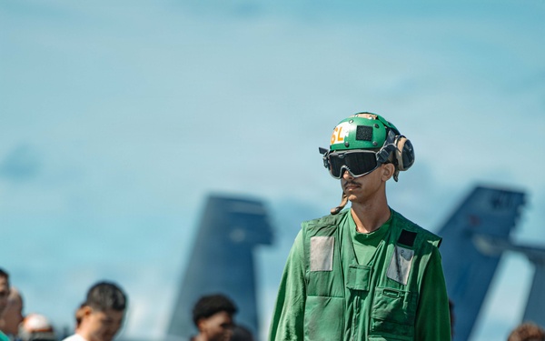 George Washington Conducts FOD Walk-down