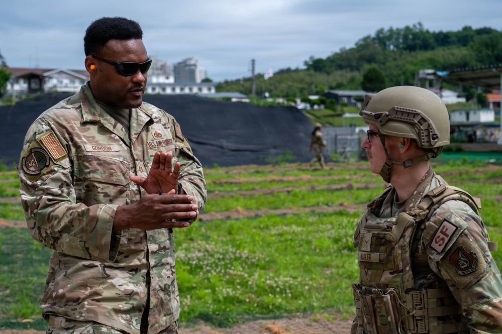 First Defender Weapon Trainer Course at Kunsan