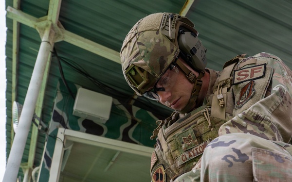First Defender Weapon Trainer Course at Kunsan
