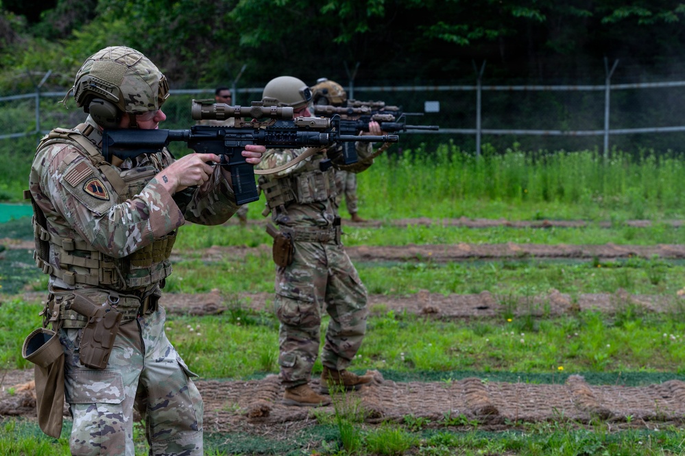 First Defender Weapon Trainer Course at Kunsan