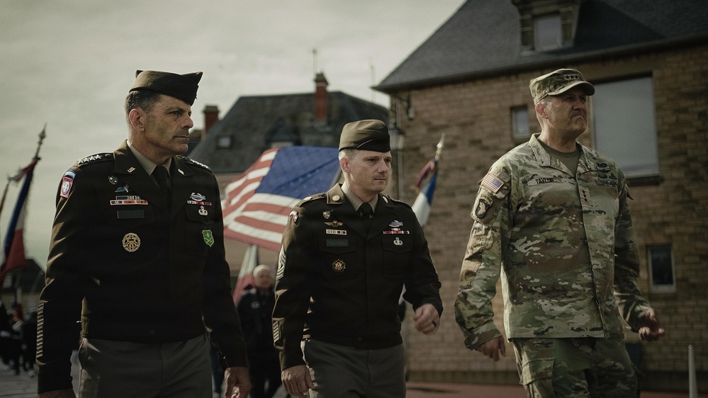 Paratroopers and Rangers commemorate Signal Monument in Sainte-Mère-Église