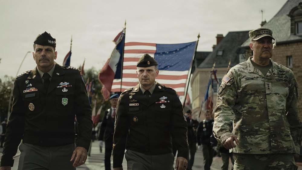 Paratroopers and Rangers commemorate Signal Monument in Sainte-Mère-Église