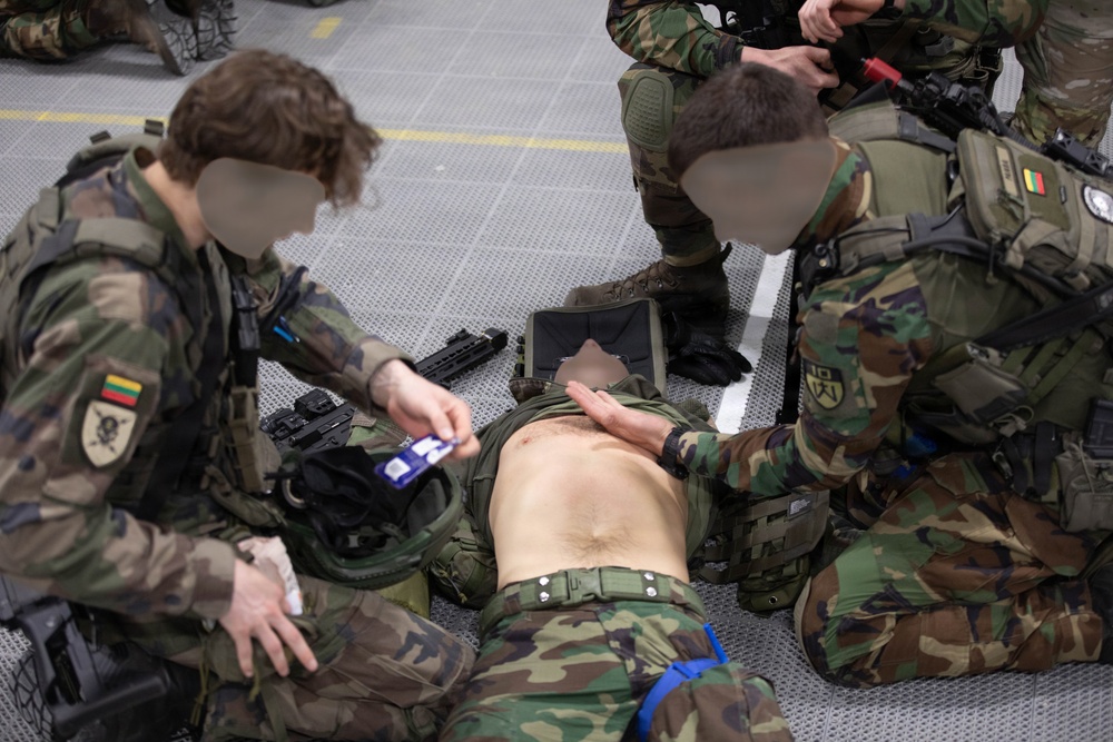1-12 CAV Soldiers train new Lithuanian Riflemen's Union commandos