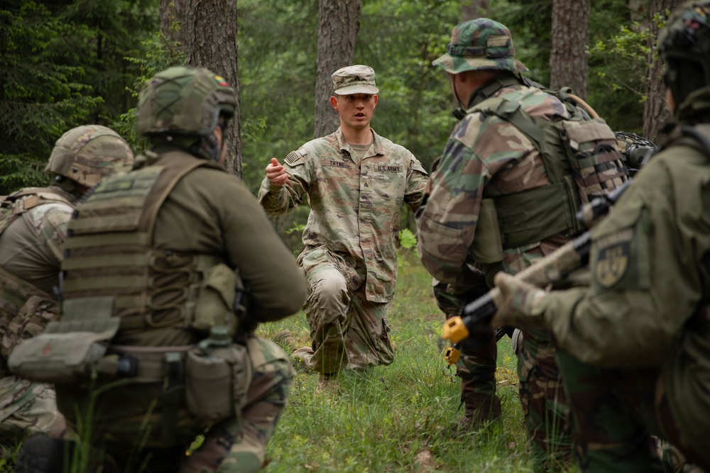 1-12 CAV Soldiers train new Lithuanian Riflemen's Union commandos
