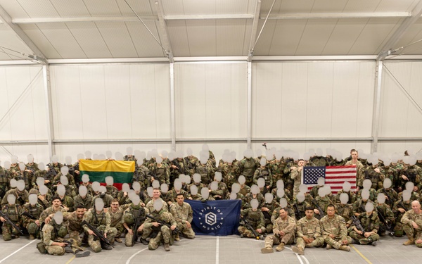 1-12 CAV Soldiers train new Lithuanian Riflemen's Union commandos