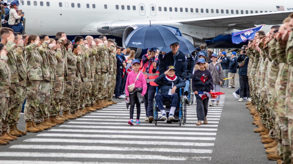 WWII veterans honored upon arrival to D-Day 82 commemoration in France