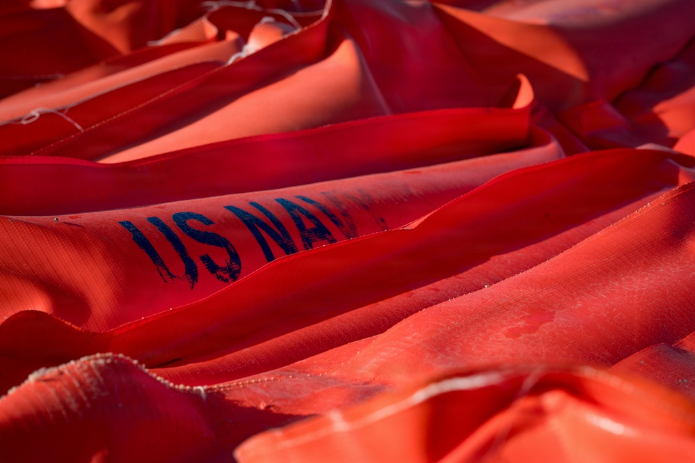 Spanish Armada and U.S. Navy personnel participate in a bilateral oil spill response exercise