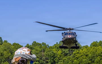2-104th GSAB conducts air insertion training