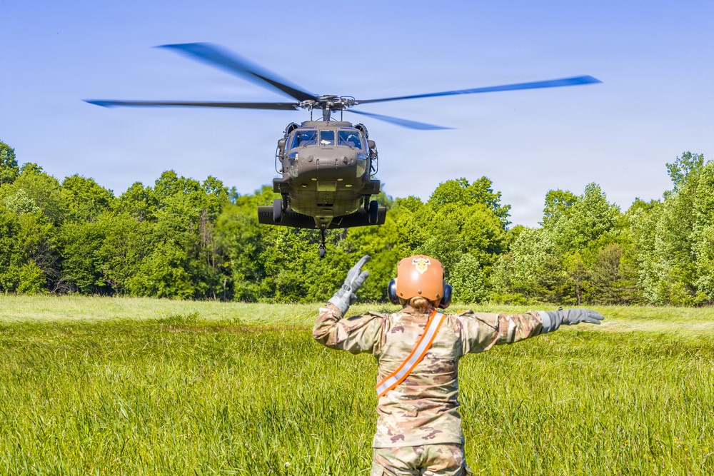 2-104th GSAB conducts air insertion training at Fort Indiantown Gap