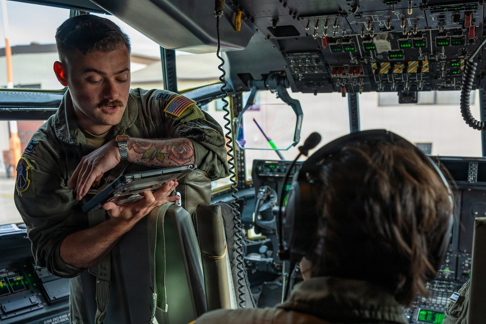37th Airlift Squadron, 86th Operations Support Squadron execute historic highway landing in Sweden