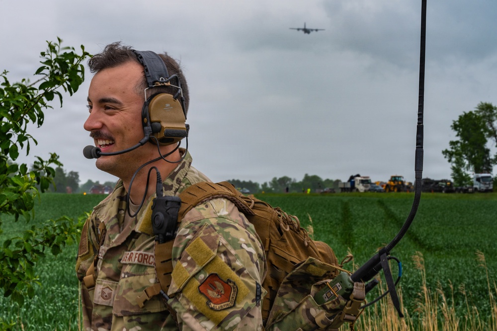 37th Airlift Squadron, 86th Operations Support Squadron execute historic highway landing in Sweden