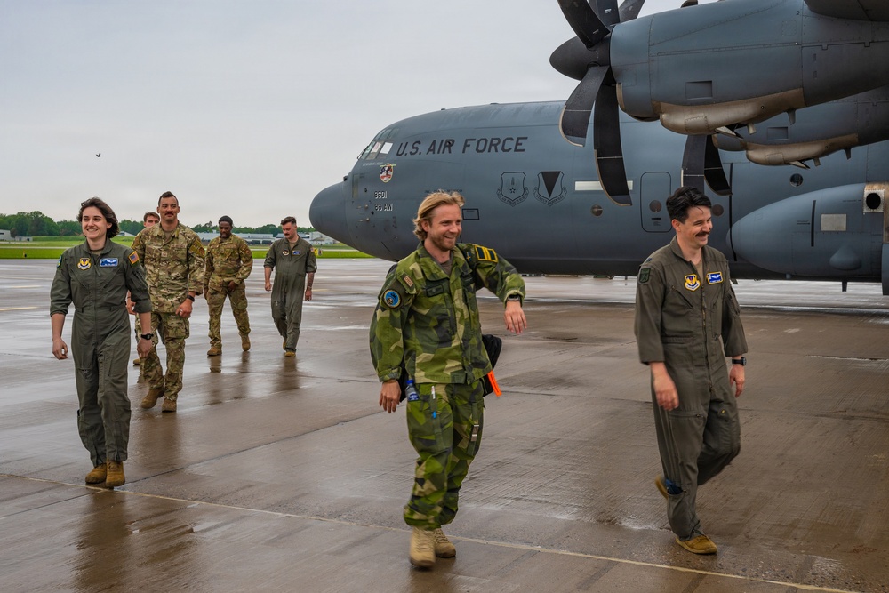 37th Airlift Squadron, 86th Operations Support Squadron execute historic highway landing in Sweden