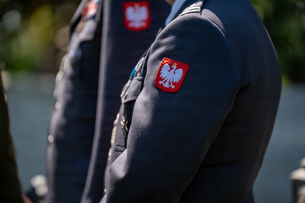 General Commander of the Polish Armed Forces Lt. Gen. Marek Sokolowski Visits ANC