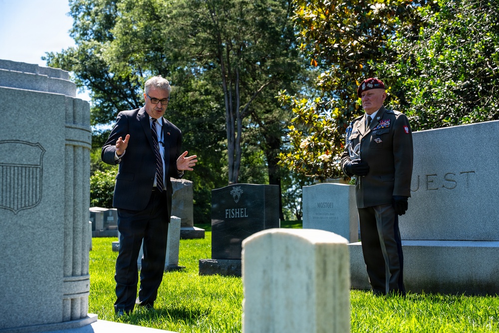General Commander of the Polish Armed Forces Lt. Gen. Marek Sokolowski Visits ANC