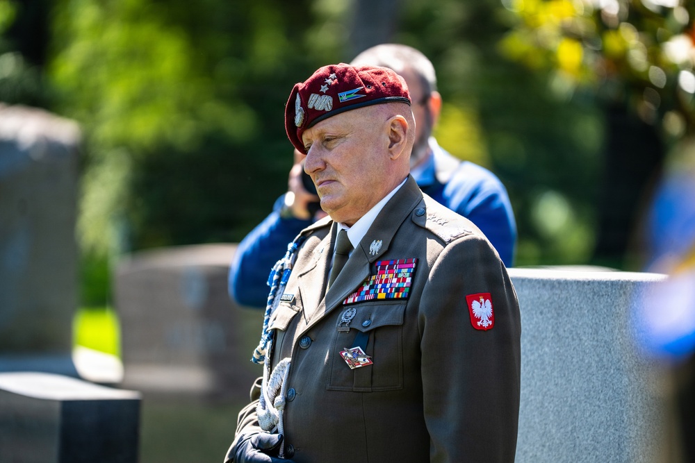 General Commander of the Polish Armed Forces Lt. Gen. Marek Sokolowski Visits ANC