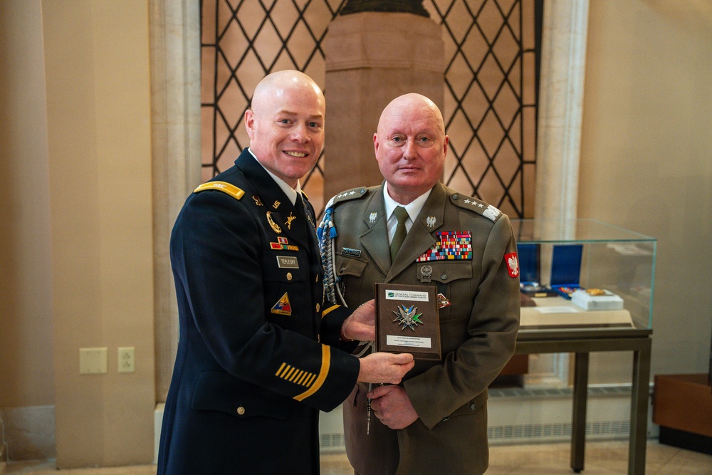 General Commander of the Polish Armed Forces Lt. Gen. Marek Sokolowski Visits ANC