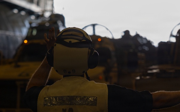 USS Iwo Jima LCAC operations