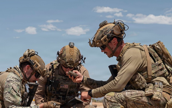 Explosive Ordnance Disposal field training exercise