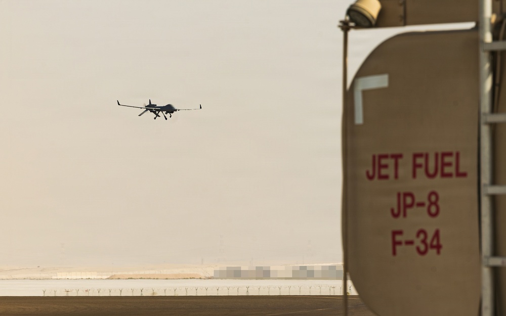 31st MEU | U.S. Marines operate a FARP