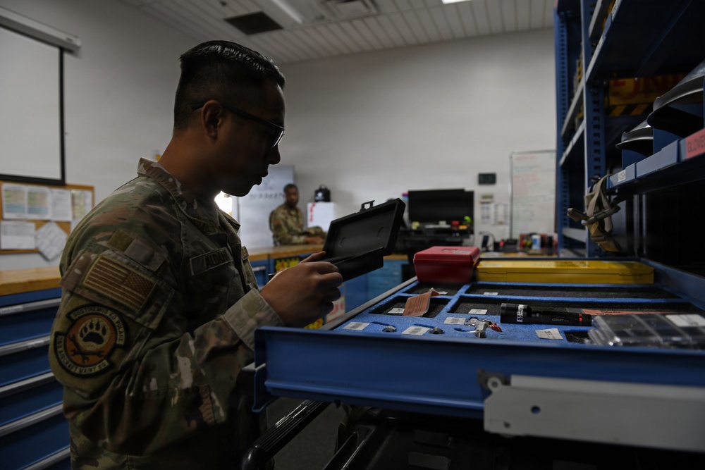 163d Maintence Support Section