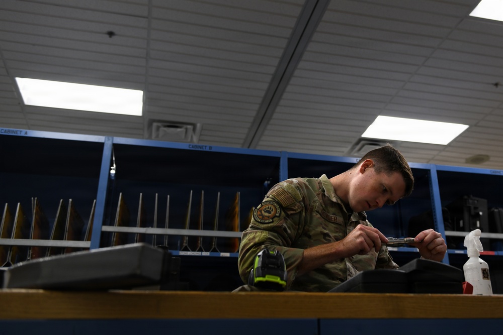 163d Maintence Support Section