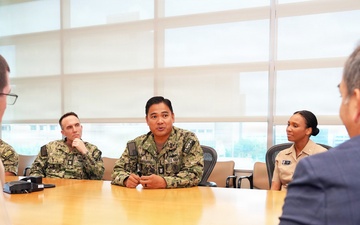 BUMED Hospital Corps Director visits NAMRU San Antonio