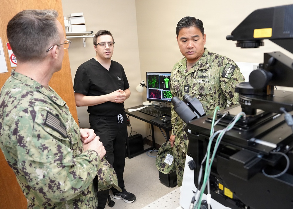 BUMED Hospital Corps Director visits NAMRU San Antonio