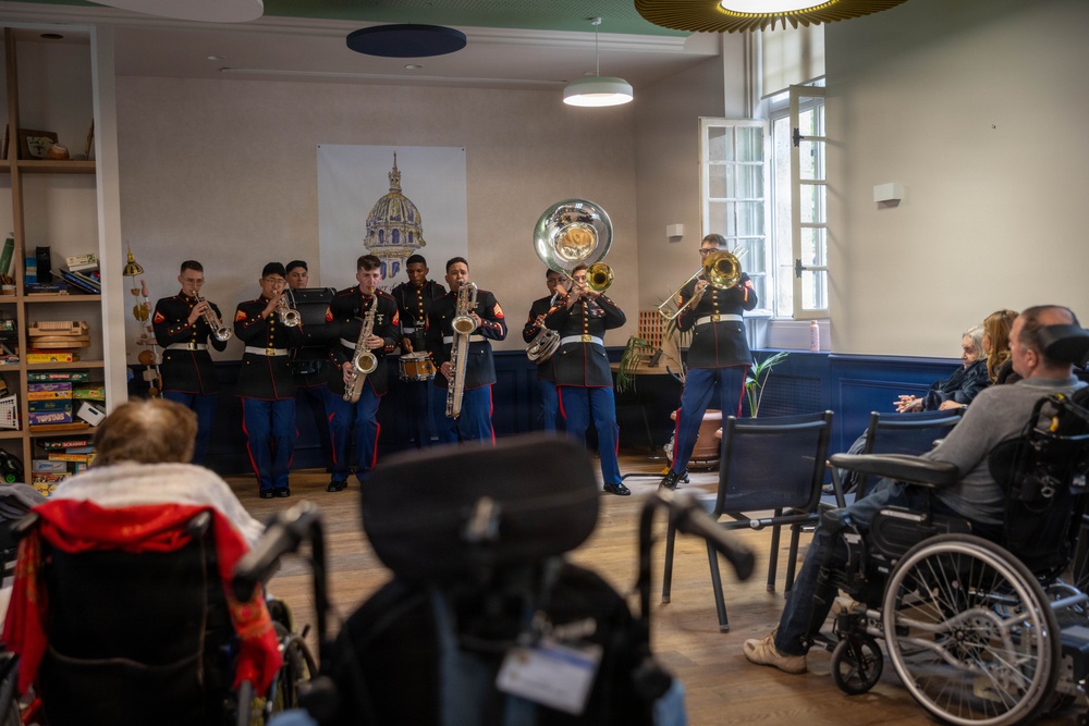 2nd Marine Division Band performs at Les Invalides, France