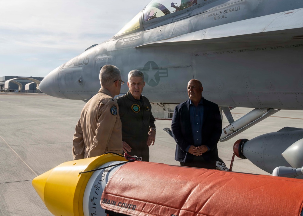 COMPACFLT visits Naval Air Weapons Station China Lake