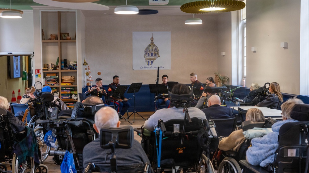 2nd Marine Division Band performs at Les Invalides, France