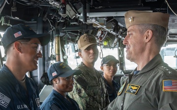 COMPACFLT visits USS Ashland