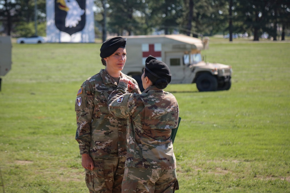 586th Field Hospital Welcomes New Commander