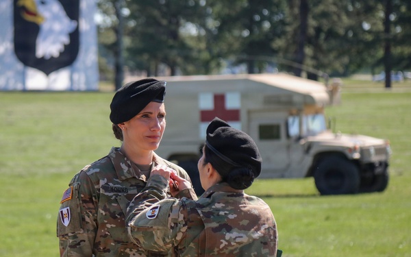 586th Field Hospital Welcomes New Commander