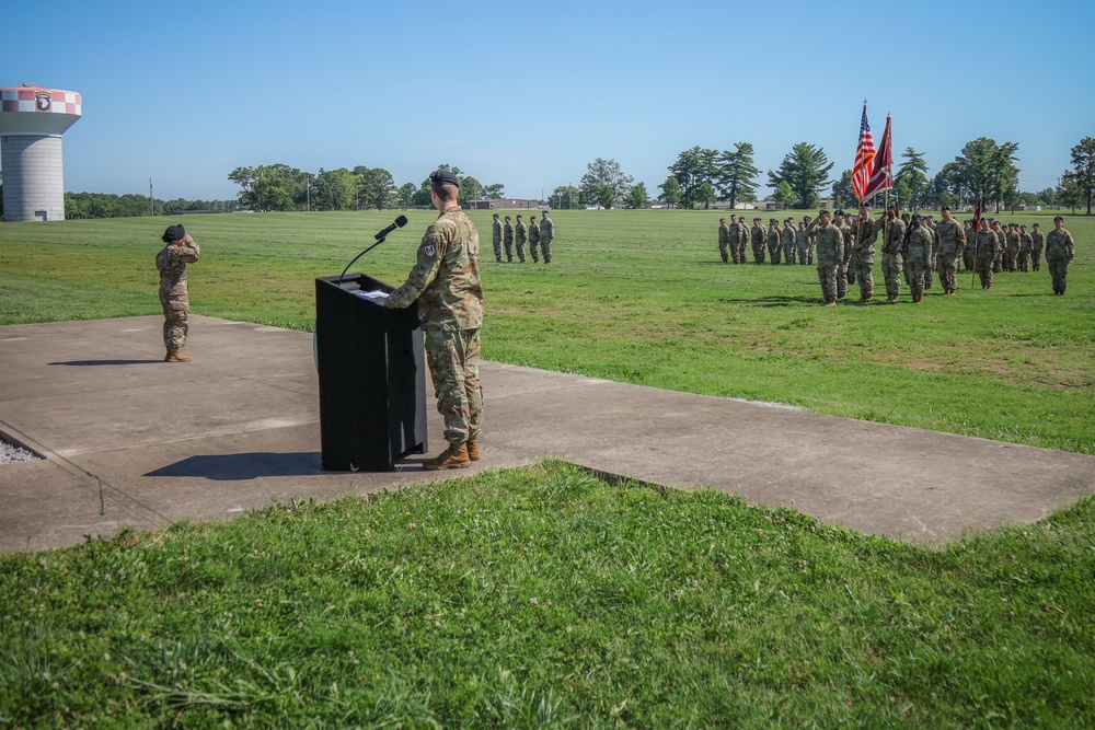 586th Field Hospital Welcomes New Commander