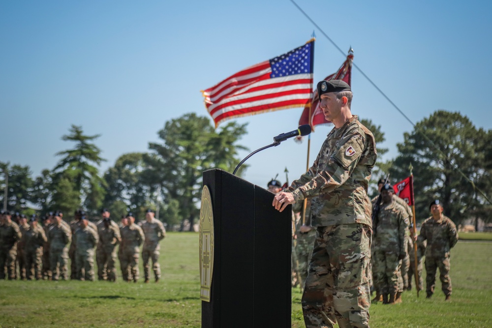 586th Field Hospital Welcomes New Commander