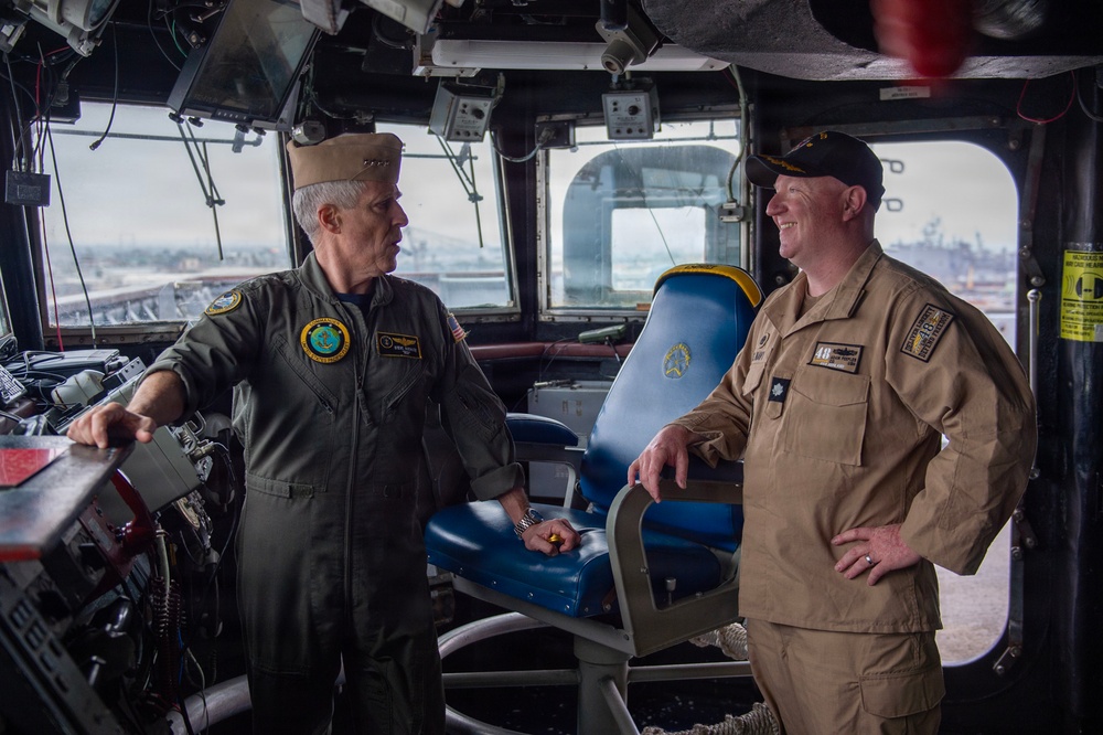 Adm. Koehler Visits USS Ashland