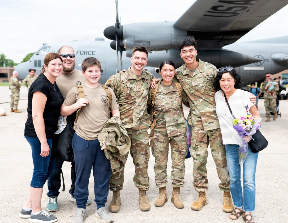 End of an Era: 133rd Airlift Wing Welcomes Home Final C-130H Deployment