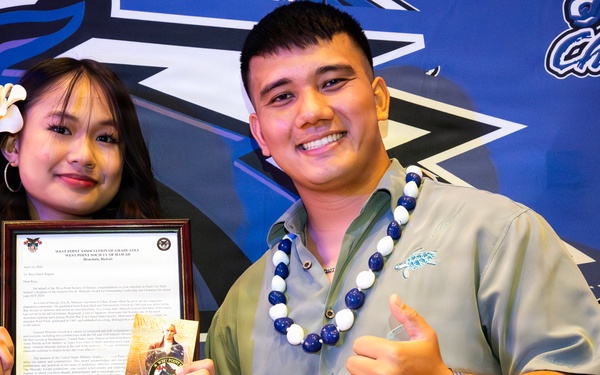 Soldier Spotlight - 94th Army Air and Missile Defense Command Officer gives back to his hometown school