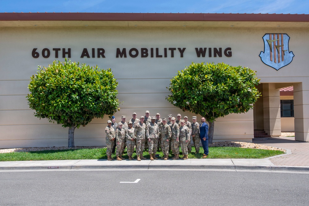 USTRANSCOM Commander visits AMC's Gateway to the Pacific