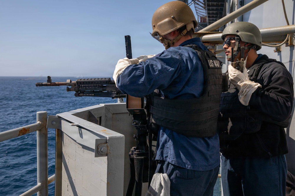 USS Makin Island Underway Gunshoot