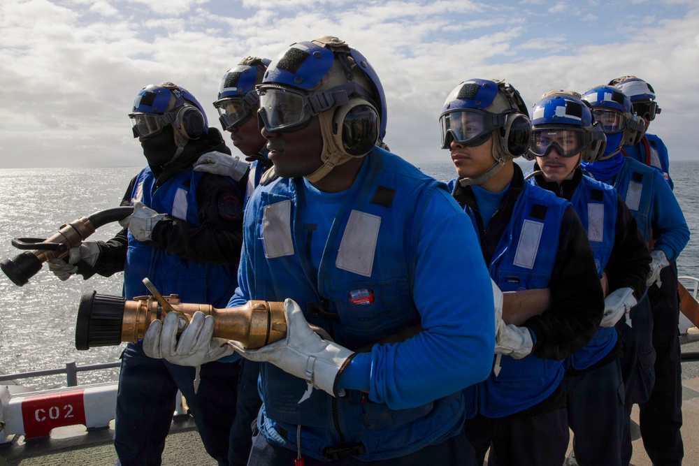 USS Makin Island Flight Deck Fire Drill