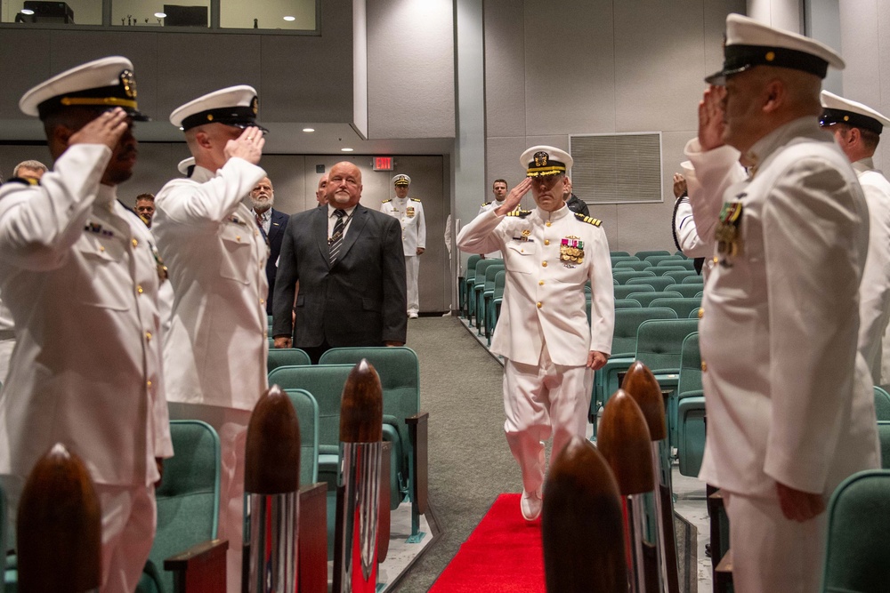 Capt. Lacy Lodmell Assumes Command of Submarine Squadron 19