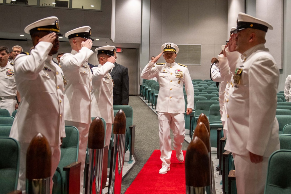 Capt. Lacy Lodmell Assumes Command of Submarine Squadron 19