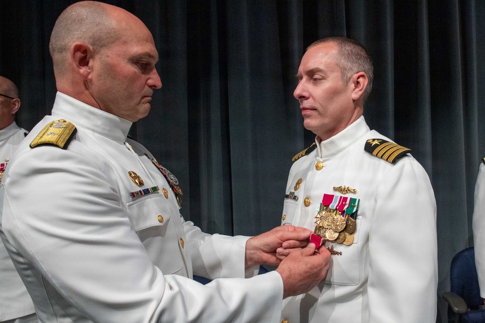Capt. Lacy Lodmell Assumes Command of Submarine Squadron 19