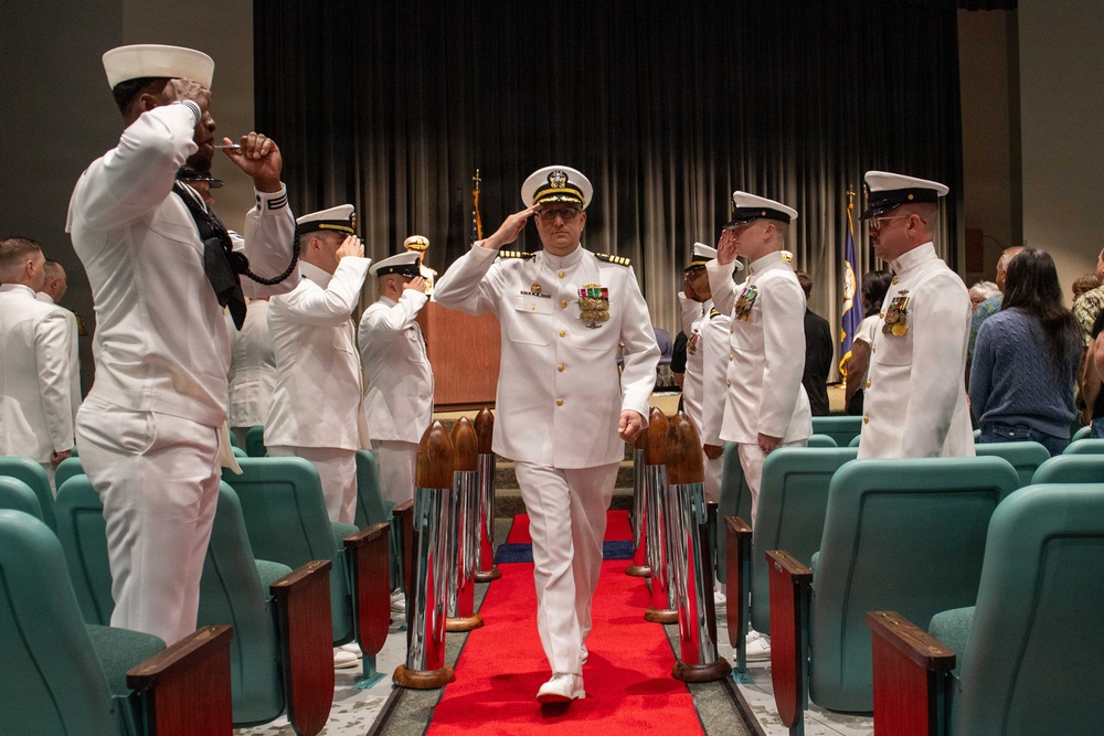 Capt. Lacy Lodmell Assumes Command of Submarine Squadron 19